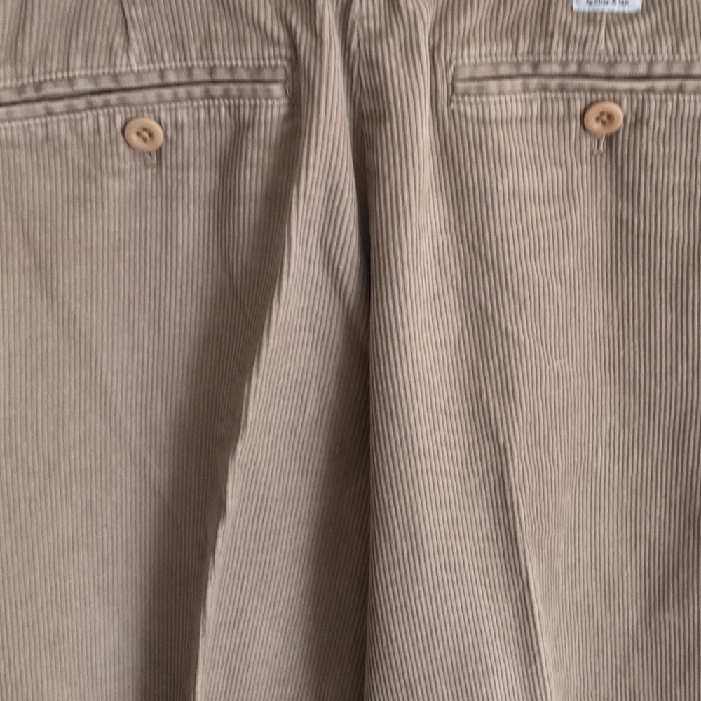 Boys Vineyard Vines corduroy tan pants in size 14 - Picture 5 of 5